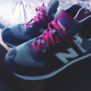 NEW BALANCE SNEAKERS. FINAL SALE!