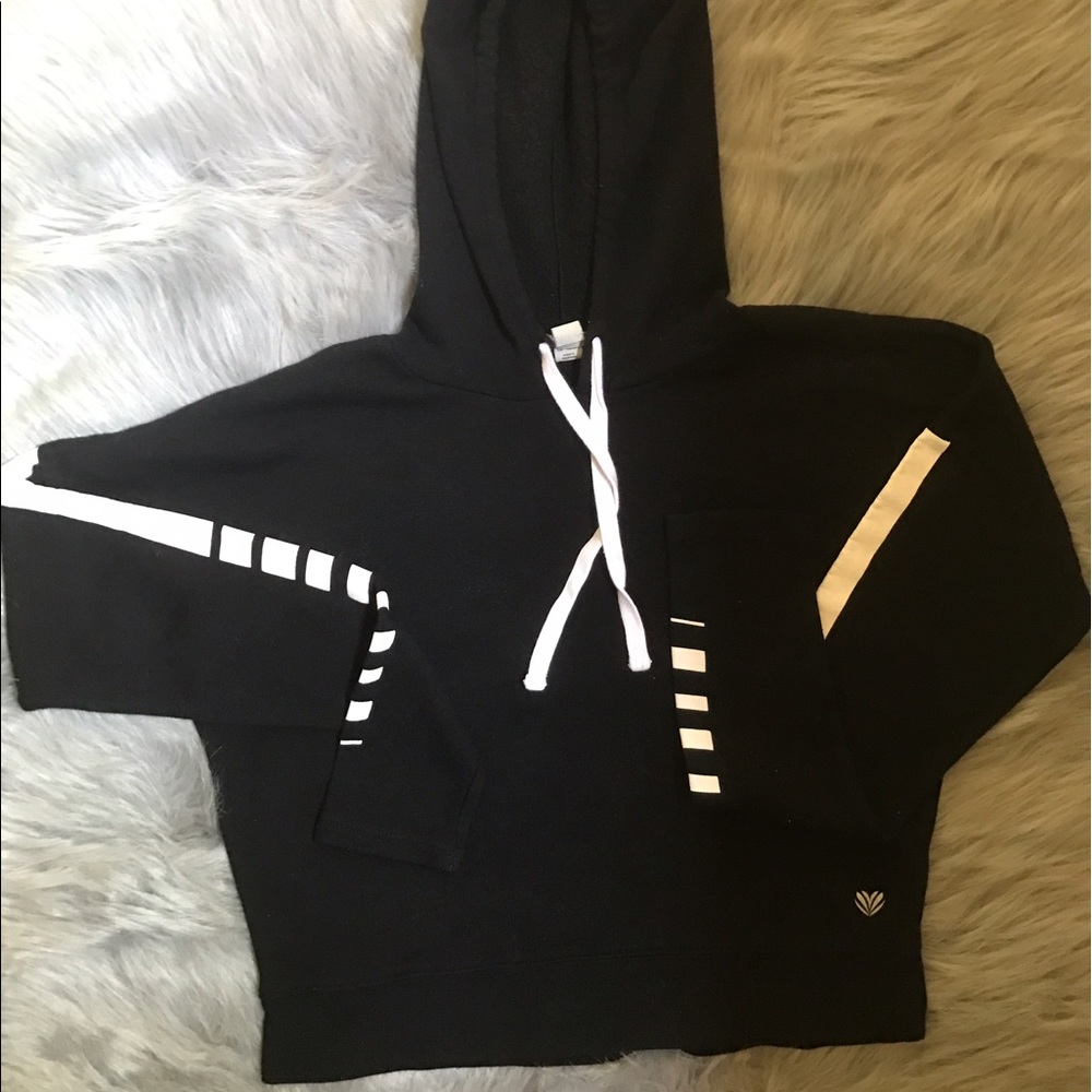 Forever 21 Black Sweatshirt