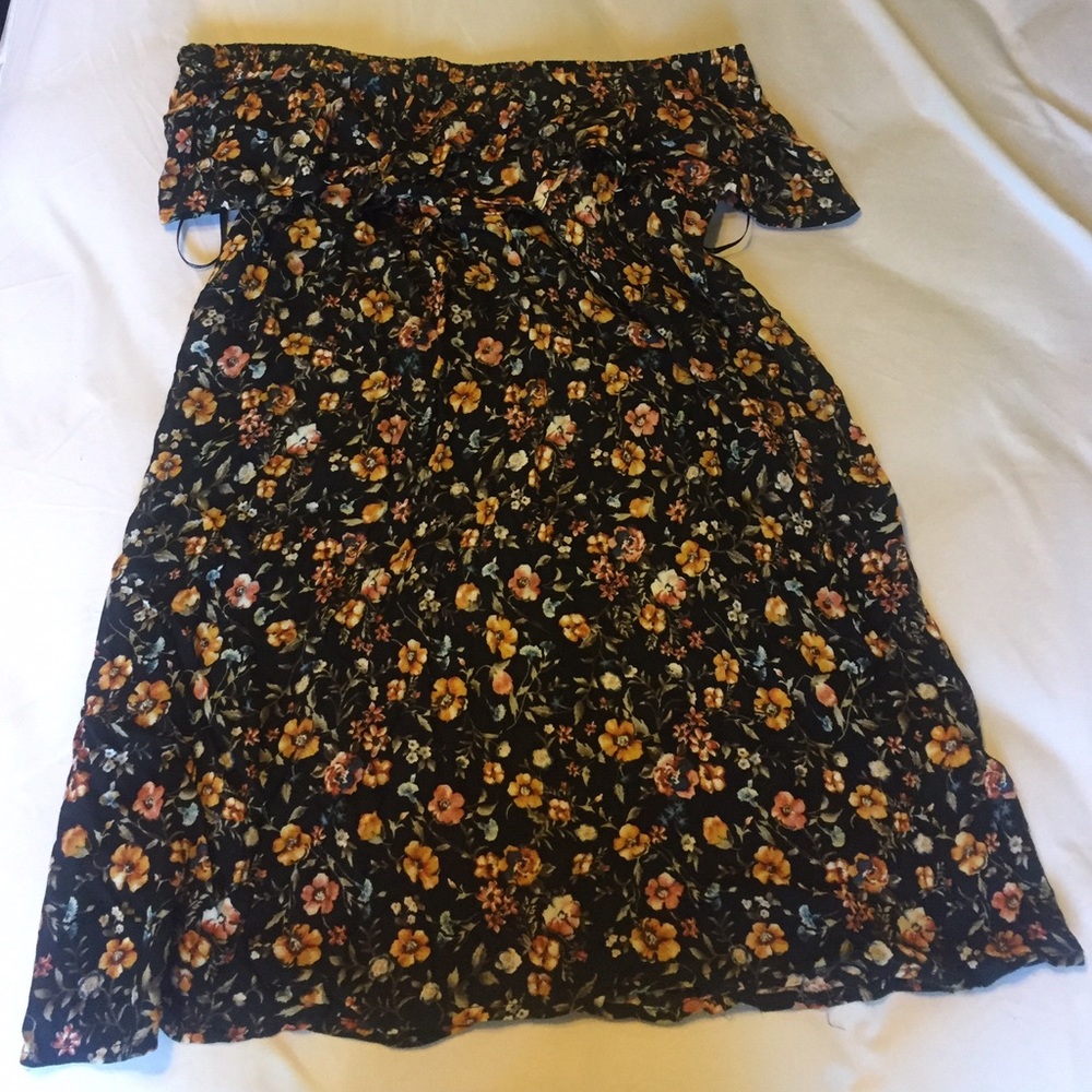 Floral off the shoulder mini dress