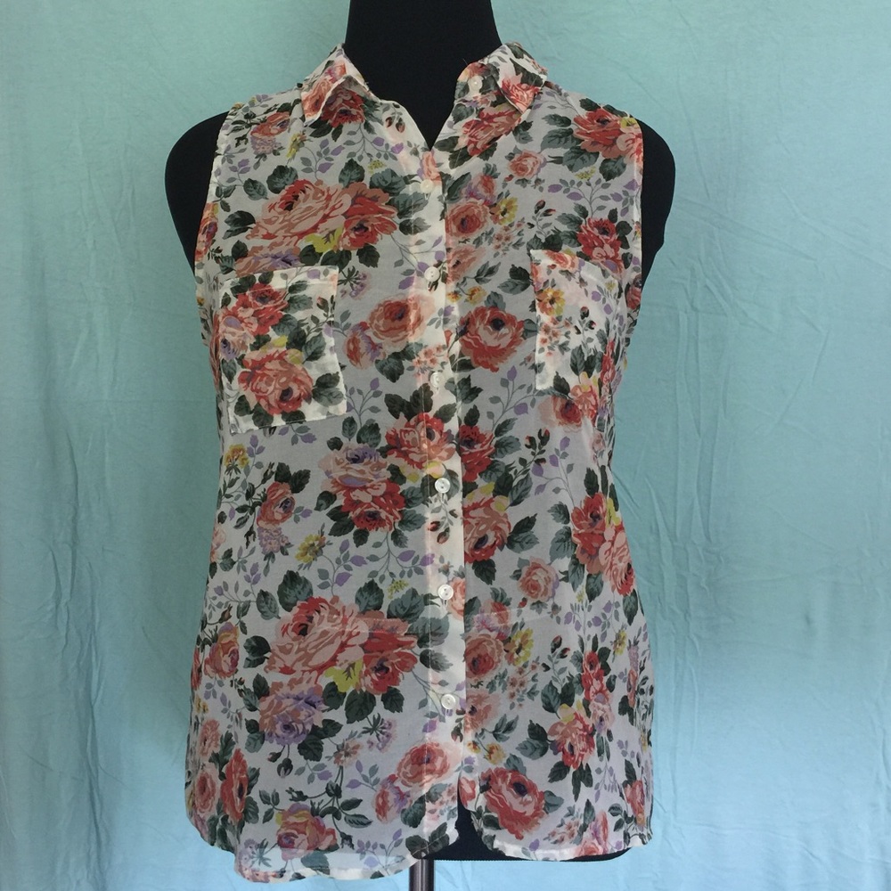 Forever 21 Sleeveless Floral Top