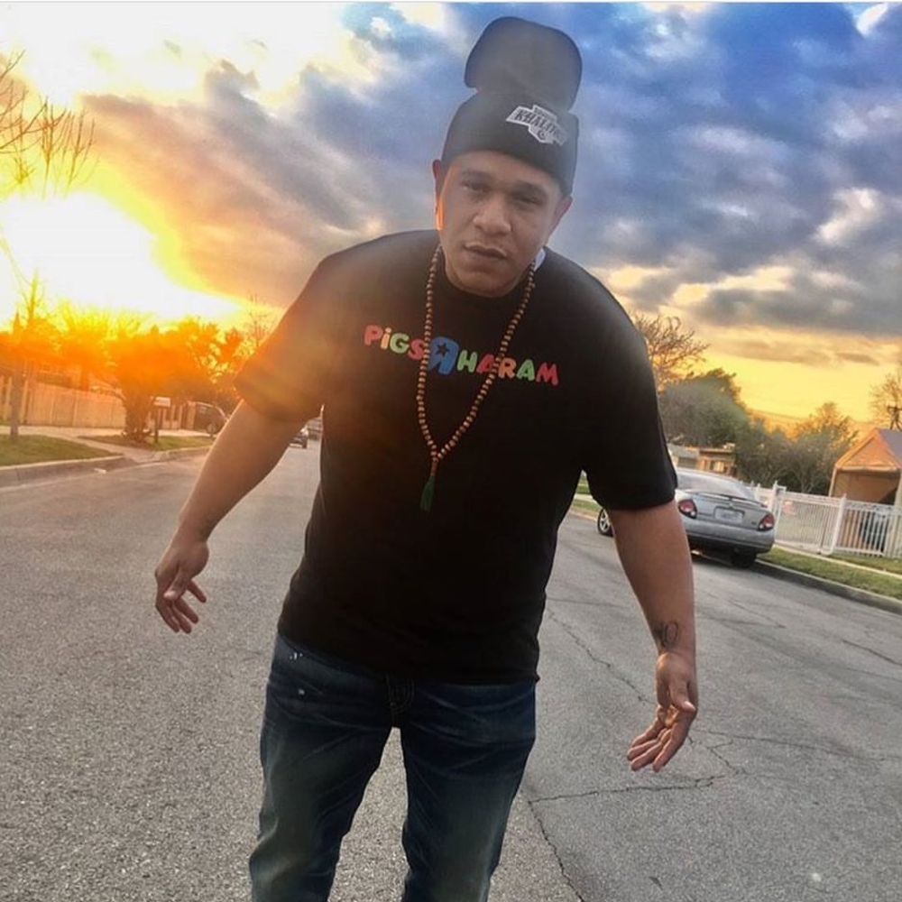 Meet your Posher, Laid