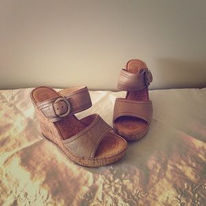 Born wedge sandal