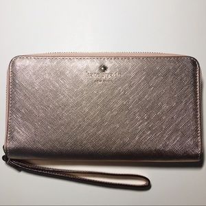 Kate Spade Wristlet in Rose Gold