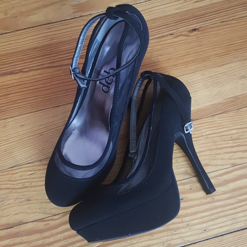 Shoes - Picture 2 of 2