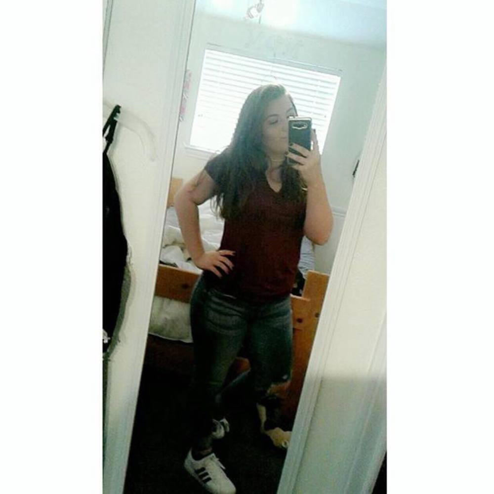 Meet your Posher, Makayla