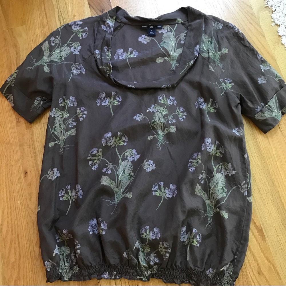 Beautiful cotton/silk size small Gap blouse