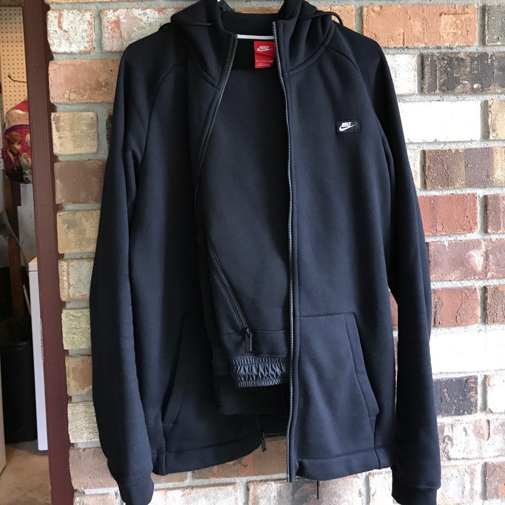 Nike skinny fit jogging suit