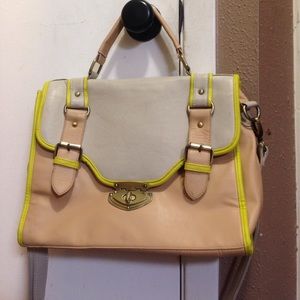 A satchel FINAL PRICE👜