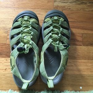 Green Women's size 8.5 Keen