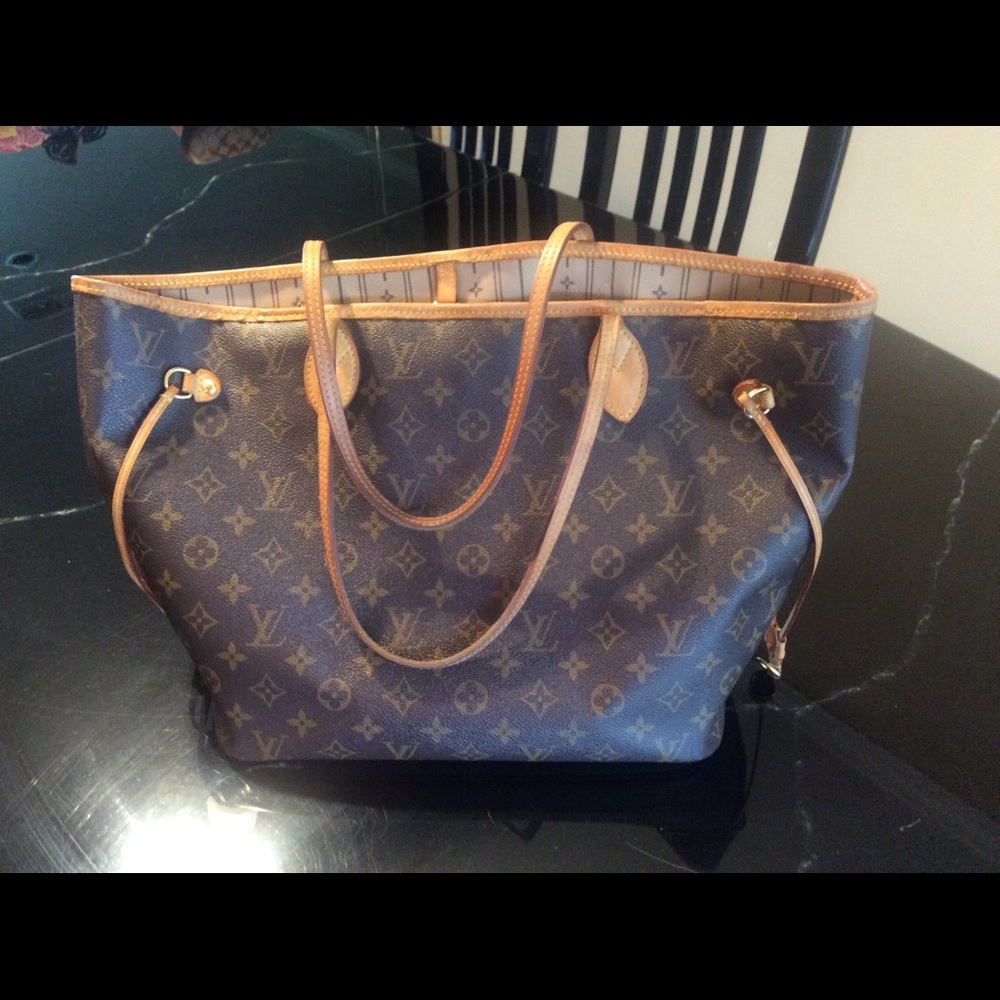 "Authentic Louis Vuitton Neverfull MM