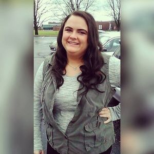 Meet your Posher, Lydia