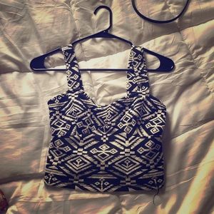 Geometric patterned crop top