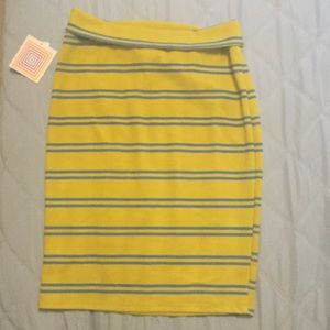NWT LuLaRoe Cassie.