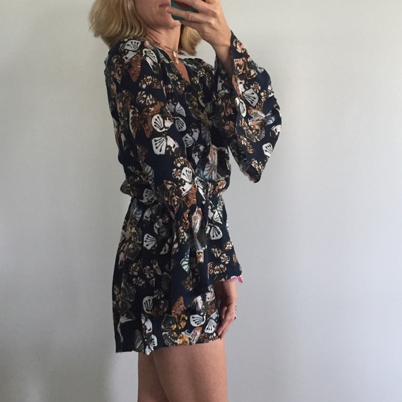 ❤️1 Med Left❤️Bell Sleeve Butterfly Print Romper - Picture 5 of 7