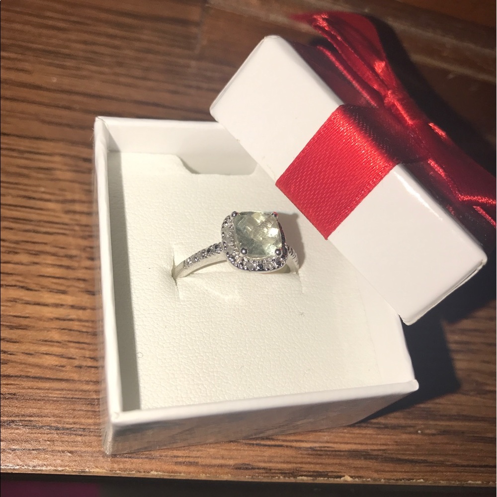 Stone ring - Picture 2 of 3