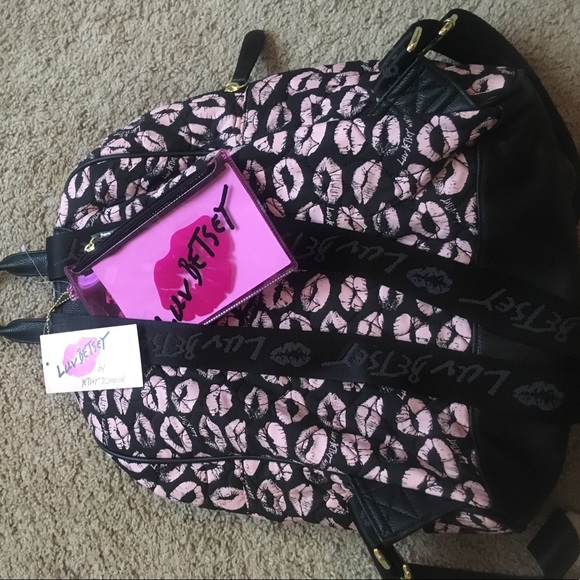 💛BRAND NEW Betsy Johnson backpack💛 - Picture 3 of 5