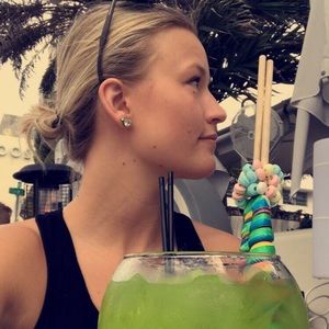 Meet your Posher, Cassidy