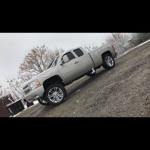 Meet your Posher, Hunter