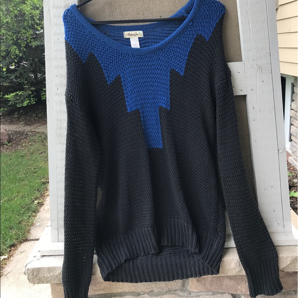 Sweater💕SUMMER SALE💕