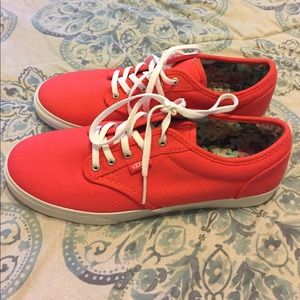 Coral Vans ‼️