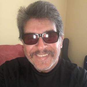 Meet your Posher, Ernesto