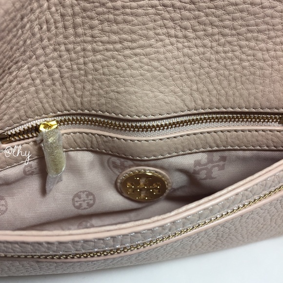 ❌SOLD❌ TORY BURCH BRITTEN CROSSBODY CLUTCH - Picture 7 of 8