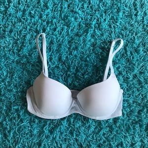 NWOT VS Pink Unpadded Bra
