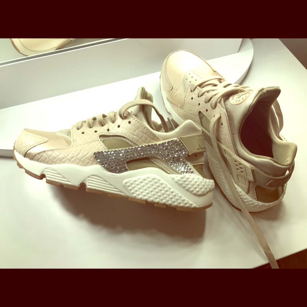 Cream snakeskin huarache
