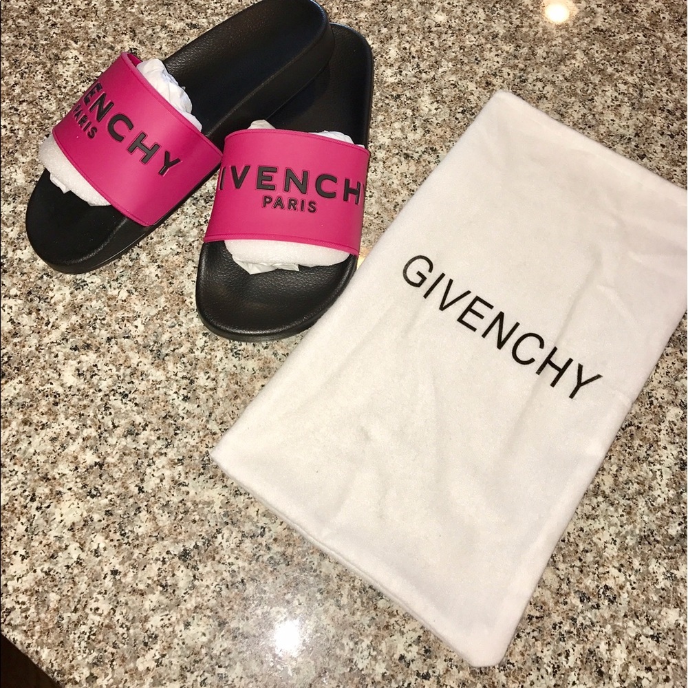 🚫SOLD🚫 Givenchy Slides - Picture 4 of 4