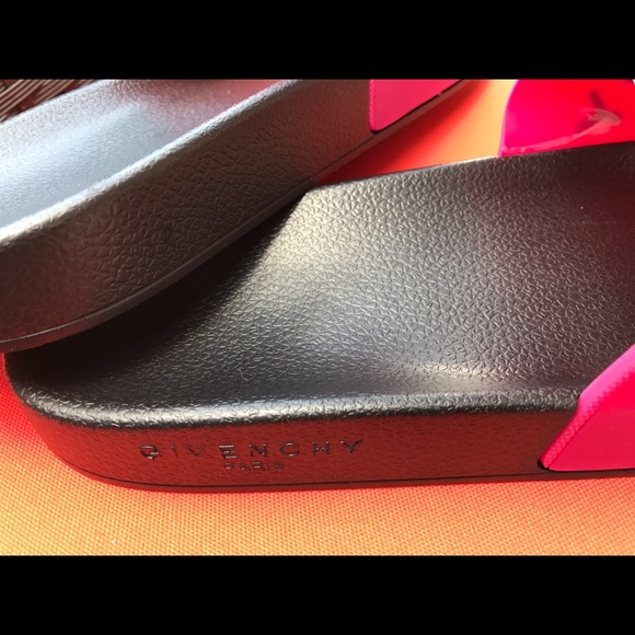 🚫SOLD🚫 Givenchy Slides - Picture 2 of 4