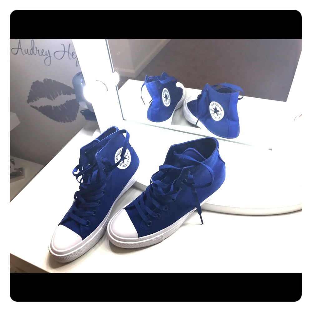 Blue converse
