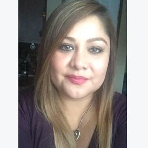 Meet your Posher, Claudia