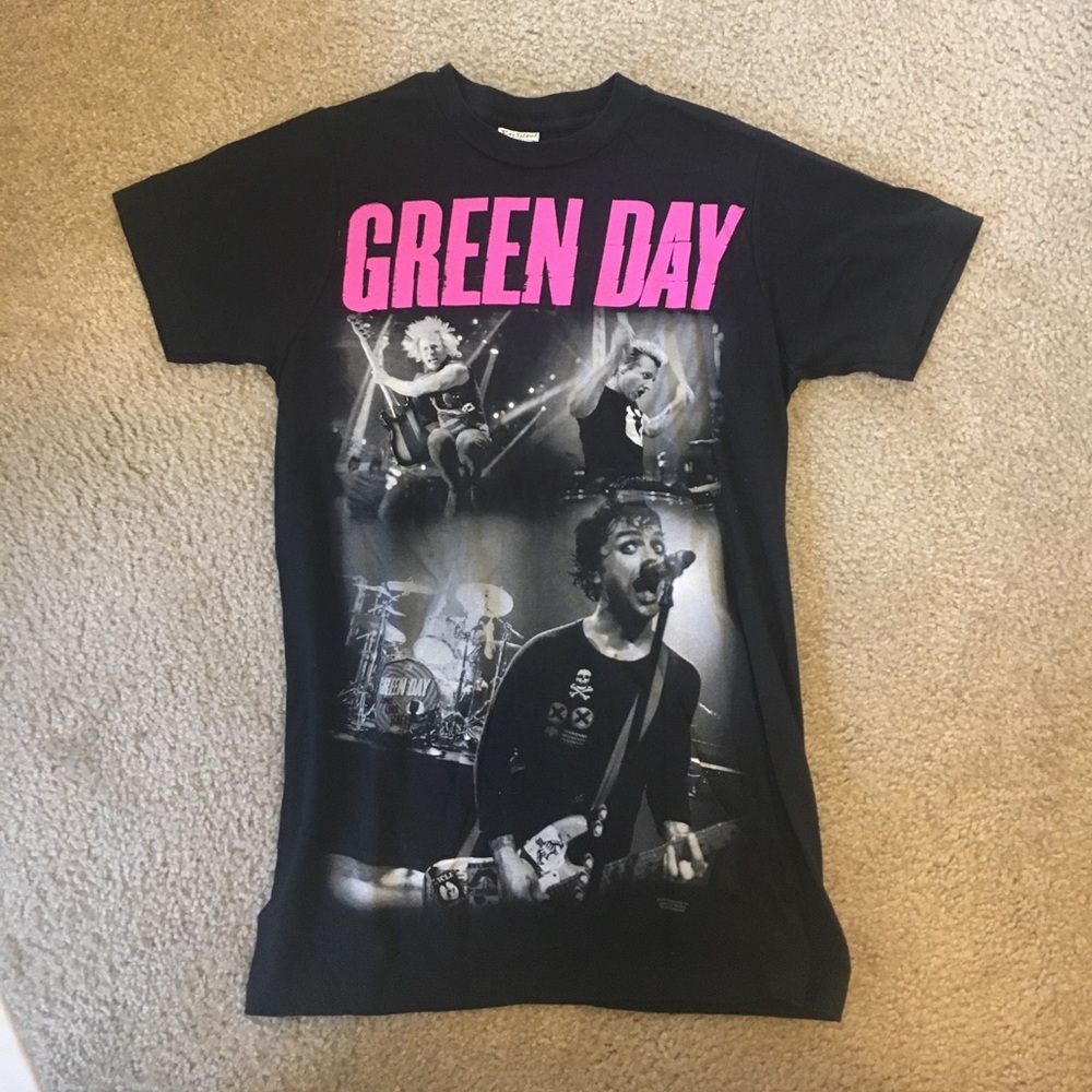 Green Day band tee