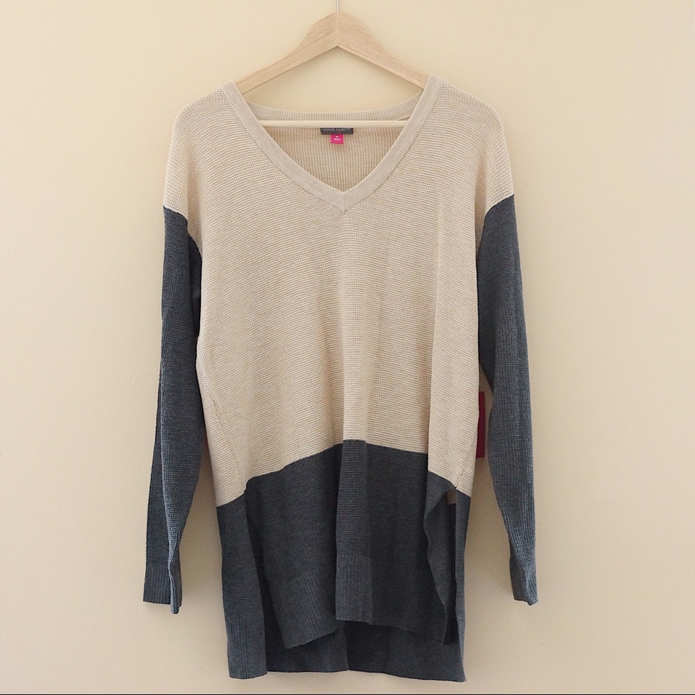 NWT Vince Camuto Knitted Sweater in Tan & Gray