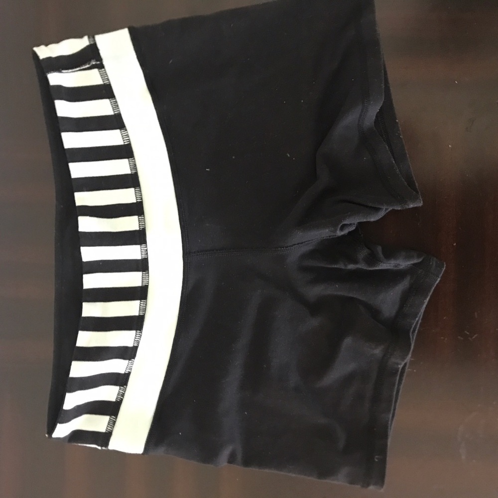 Lulu Lemon Reversible Spandex shorts