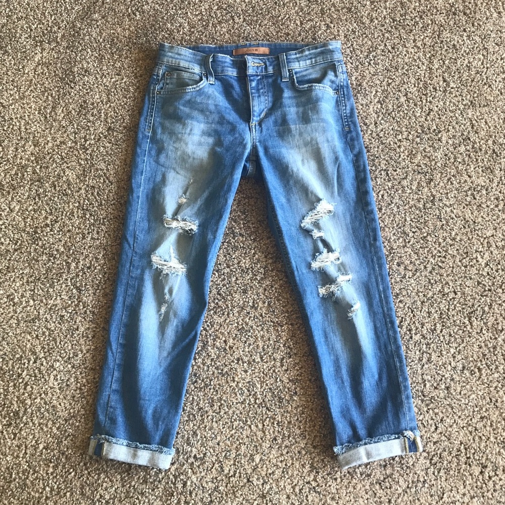 SALE!! Joes Distressed medium wash cropped jeans