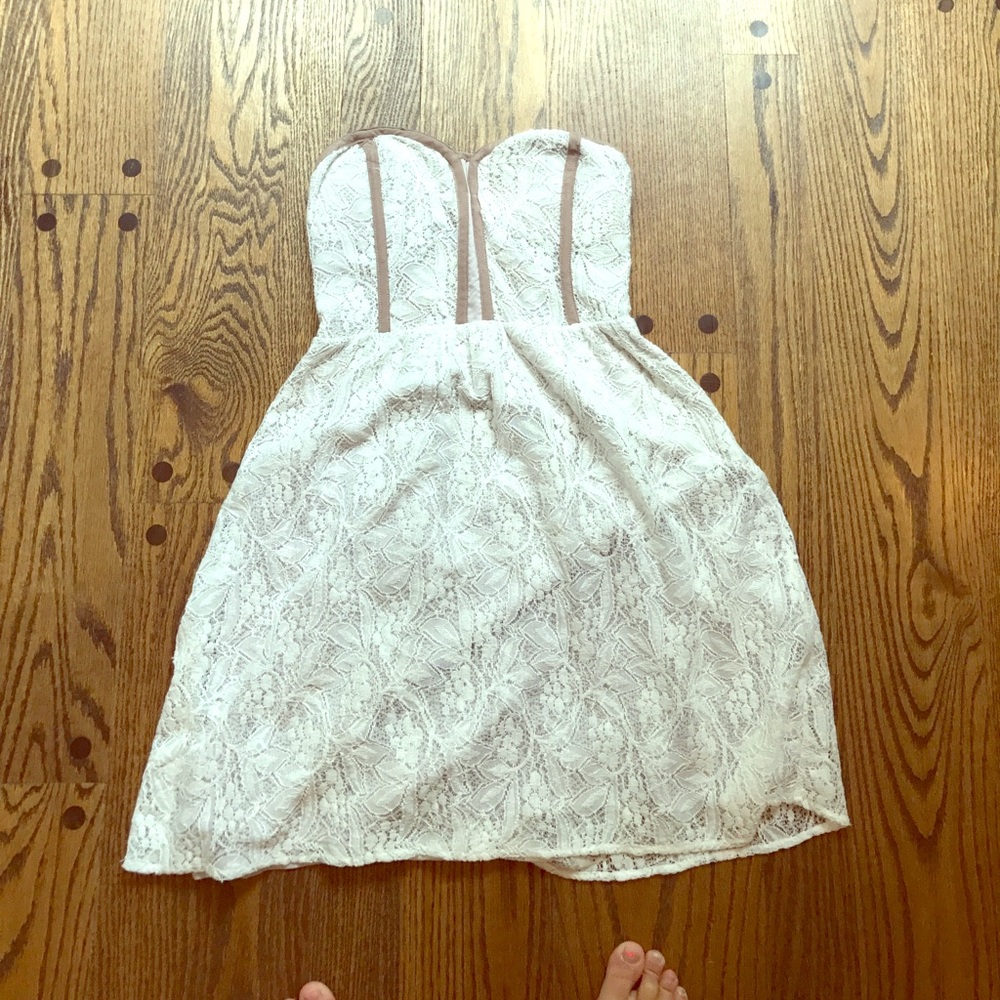 Cute strapless dress from Urban Outfitters