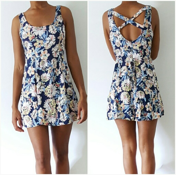 Forever 21 Mini floral dress - Picture 5 of 6