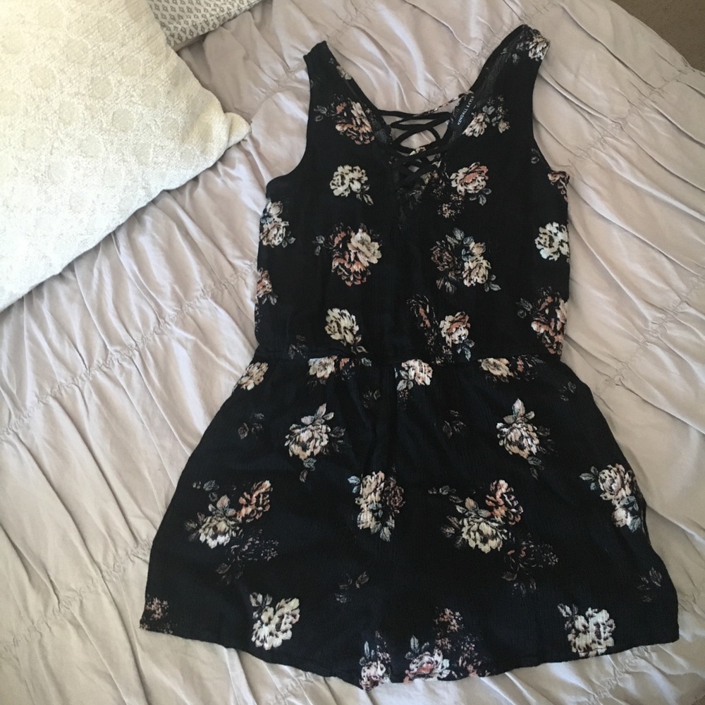•Black Floral Romper•