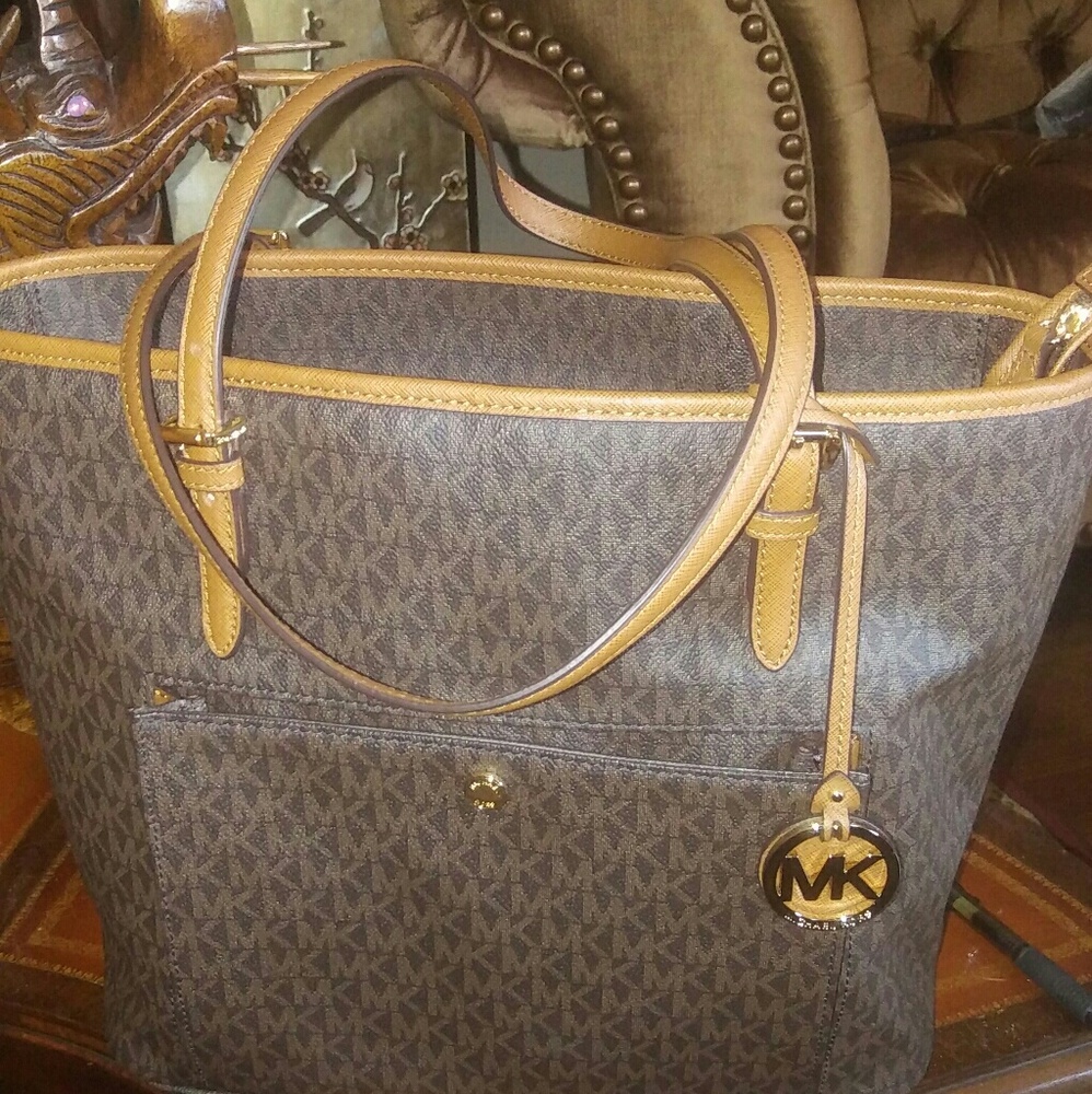 Authentic Michael Kors
