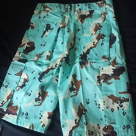 Mens Shorts - Picture 4 of 4