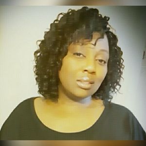 Meet your Posher, Keisha