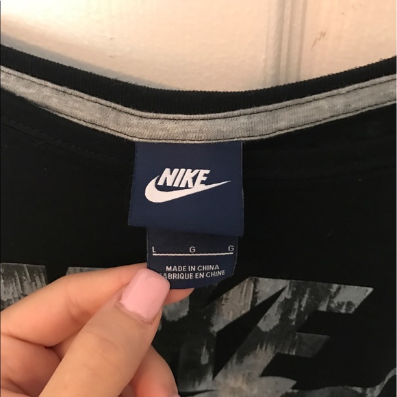 Nike long sleeve top - Picture 2 of 3