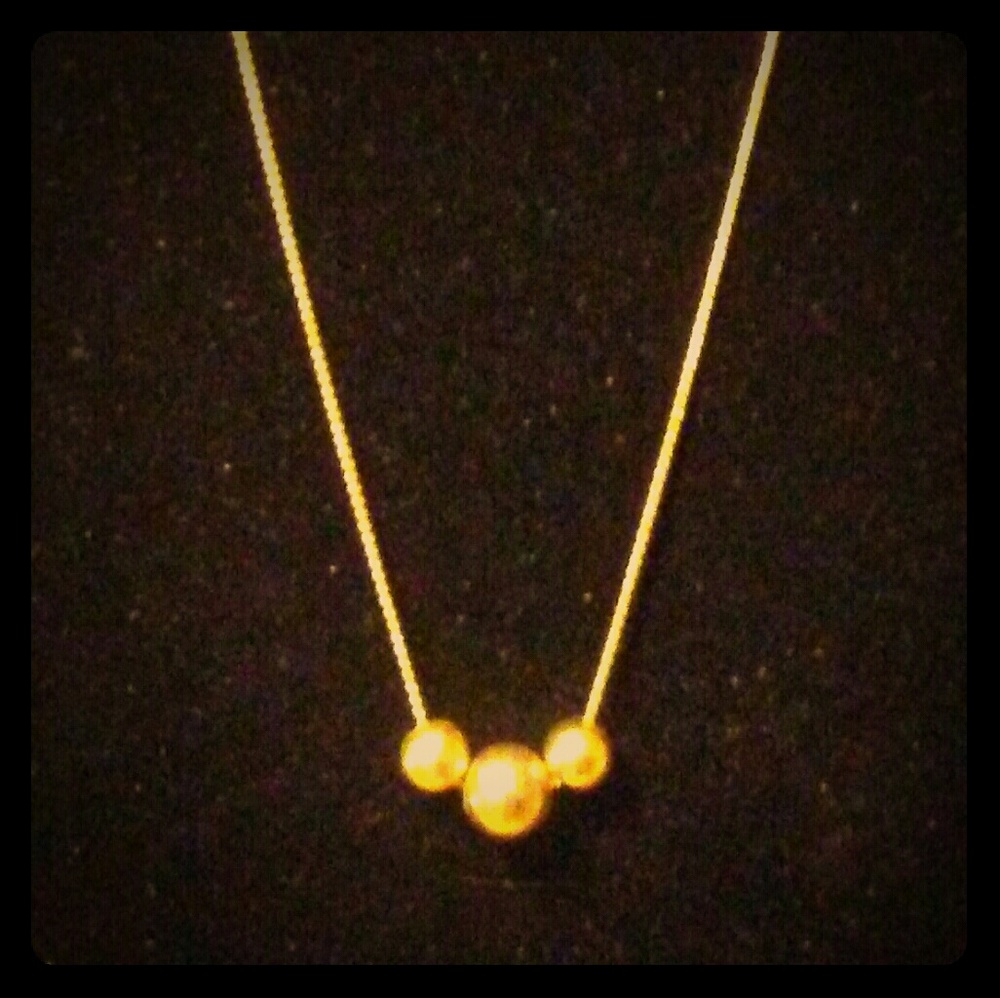 Gold 16 in necklace