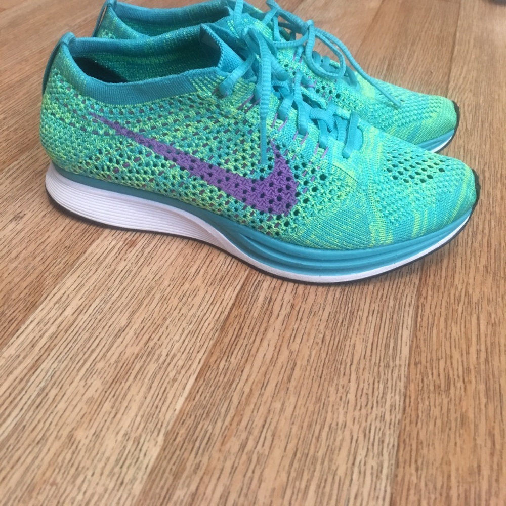 Flyknit racer