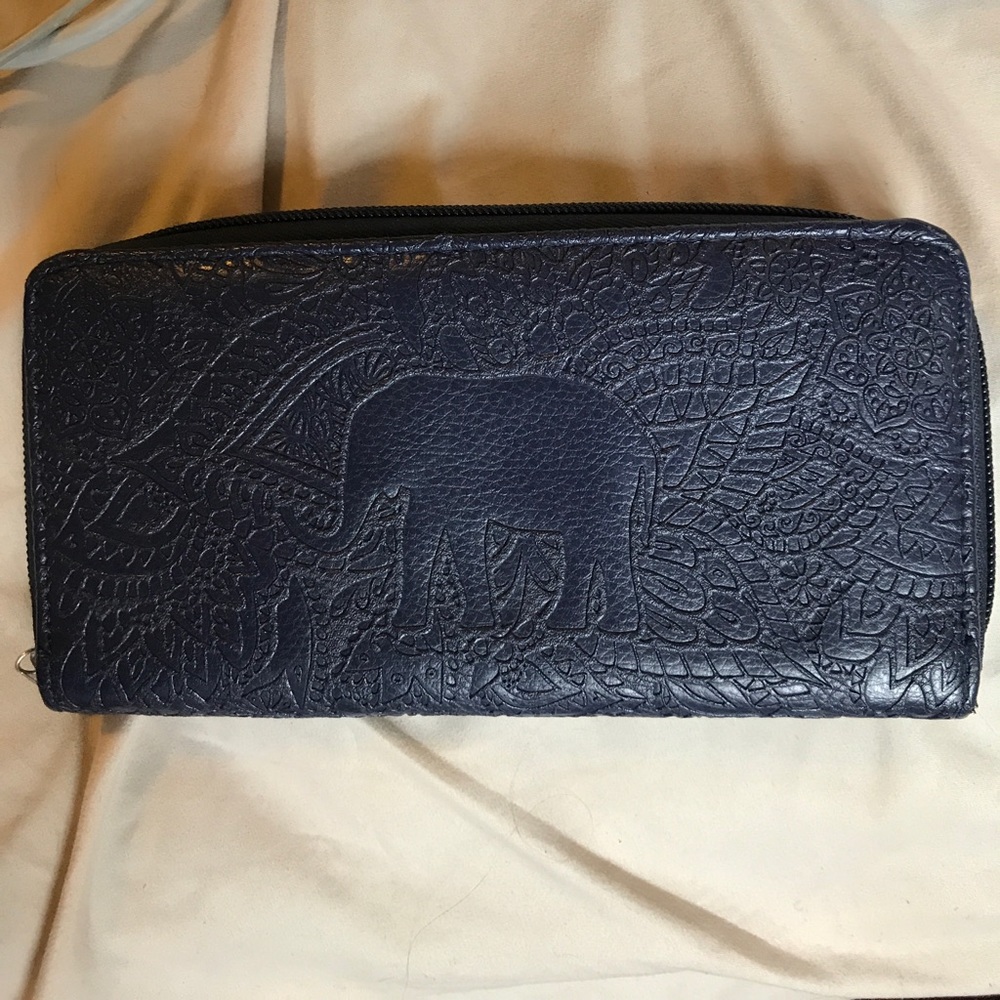 Blue elephant detailed wallet with clear back part