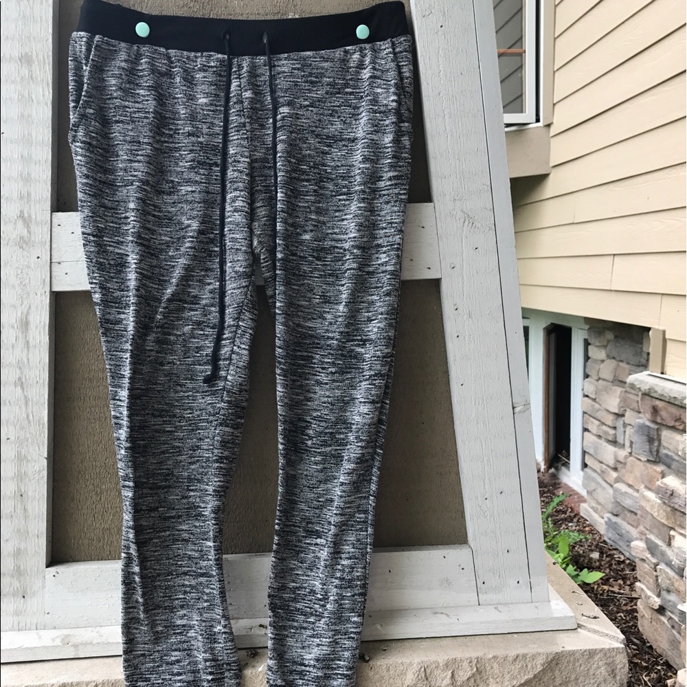 Barely worn joggers💕SUMMER SALE💕