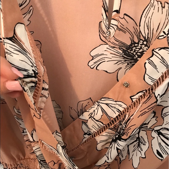 Floral romper - Picture 3 of 4