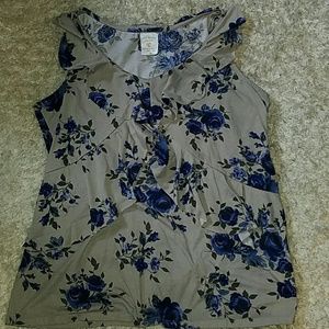 Ruffled maternity tank