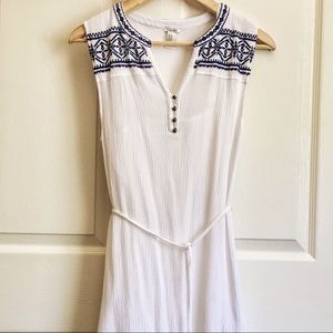 White sleeveless with navy Crochet tank